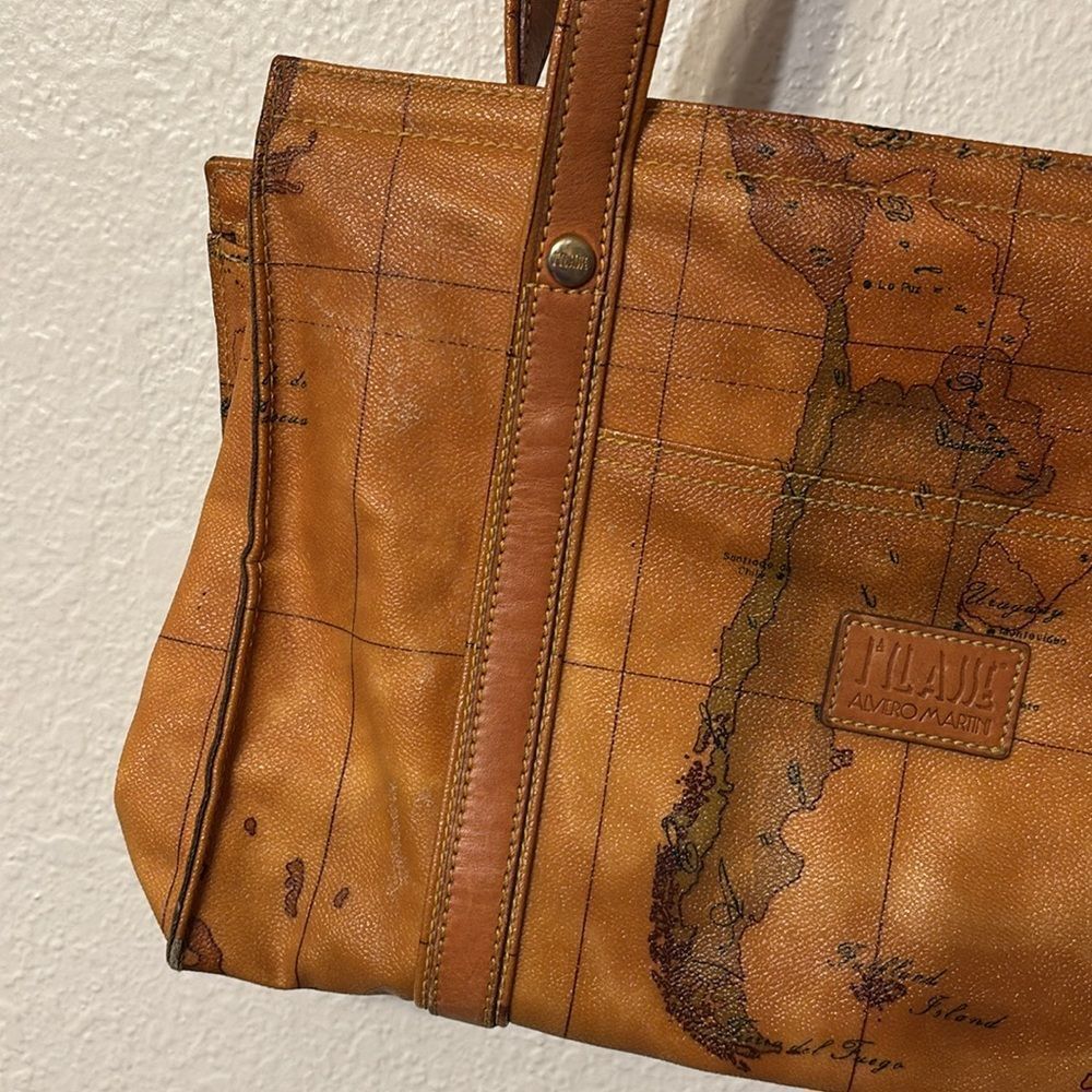 Alviero Martini Tan Map-Print Leather Bag - Picture 3 of 6